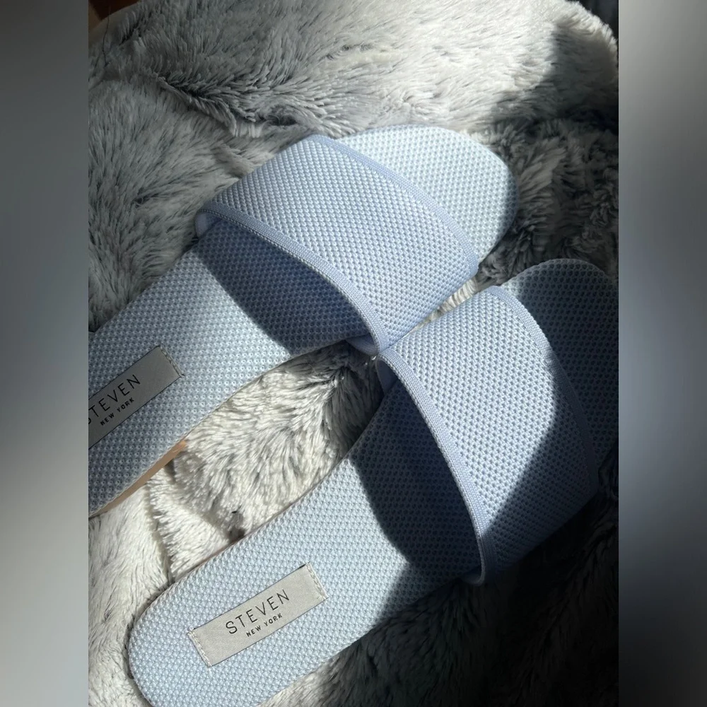 Steve Madden sandals - Picture 1 of 4